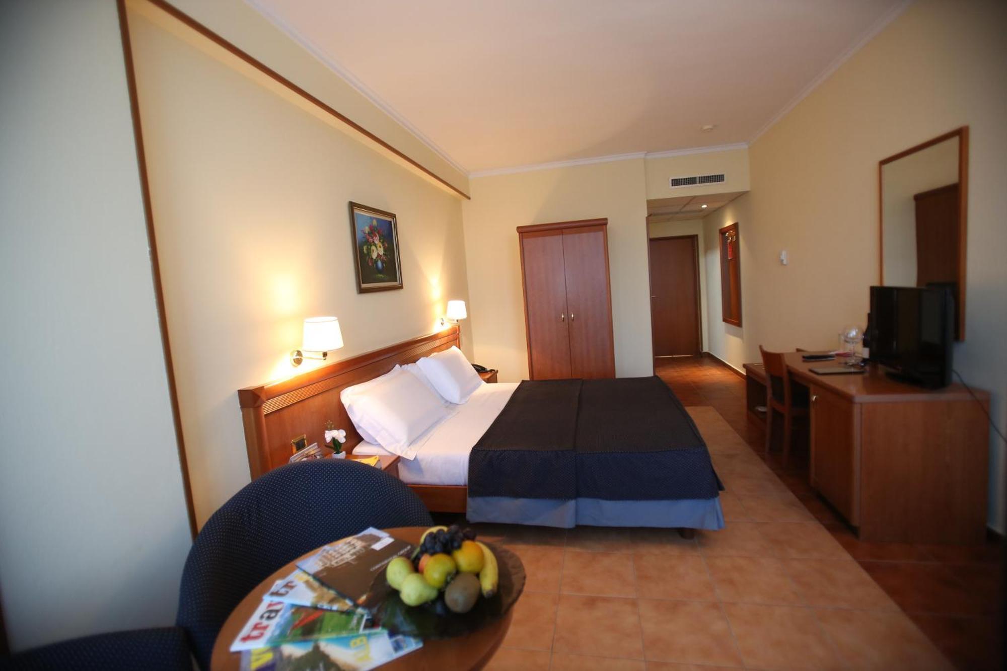 Hotel Continental Vorë Quarto foto
