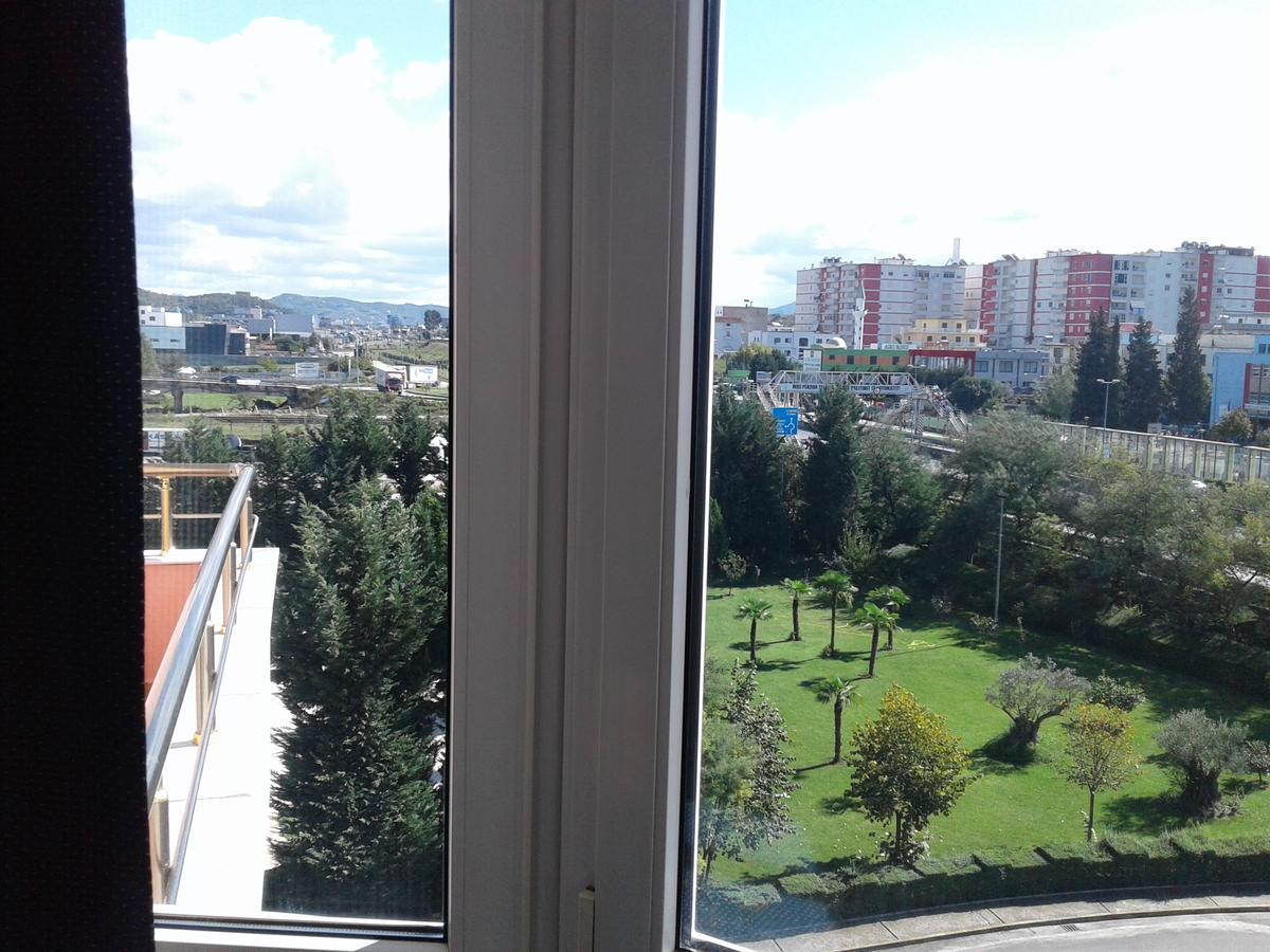 Hotel Continental Vorë Quarto foto
